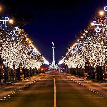 Flat On Andrassy Avenue Apartmán
