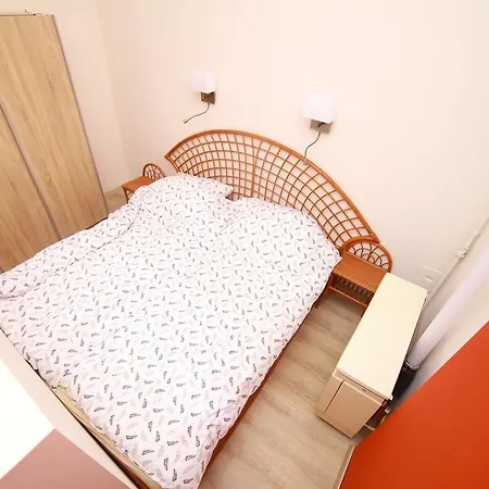 Flat On Andrassy Avenue *