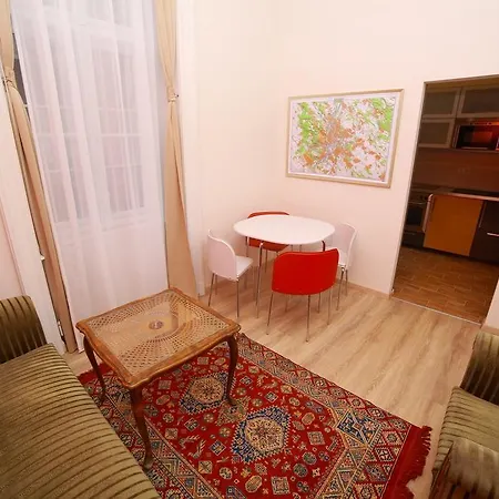 Flat On Andrassy Avenue Apartmán *