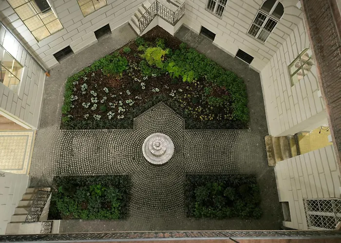 Flat On Andrassy Avenue Apartament