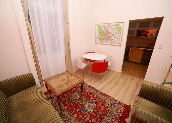 Flat On Andrassy Avenue Apartament *